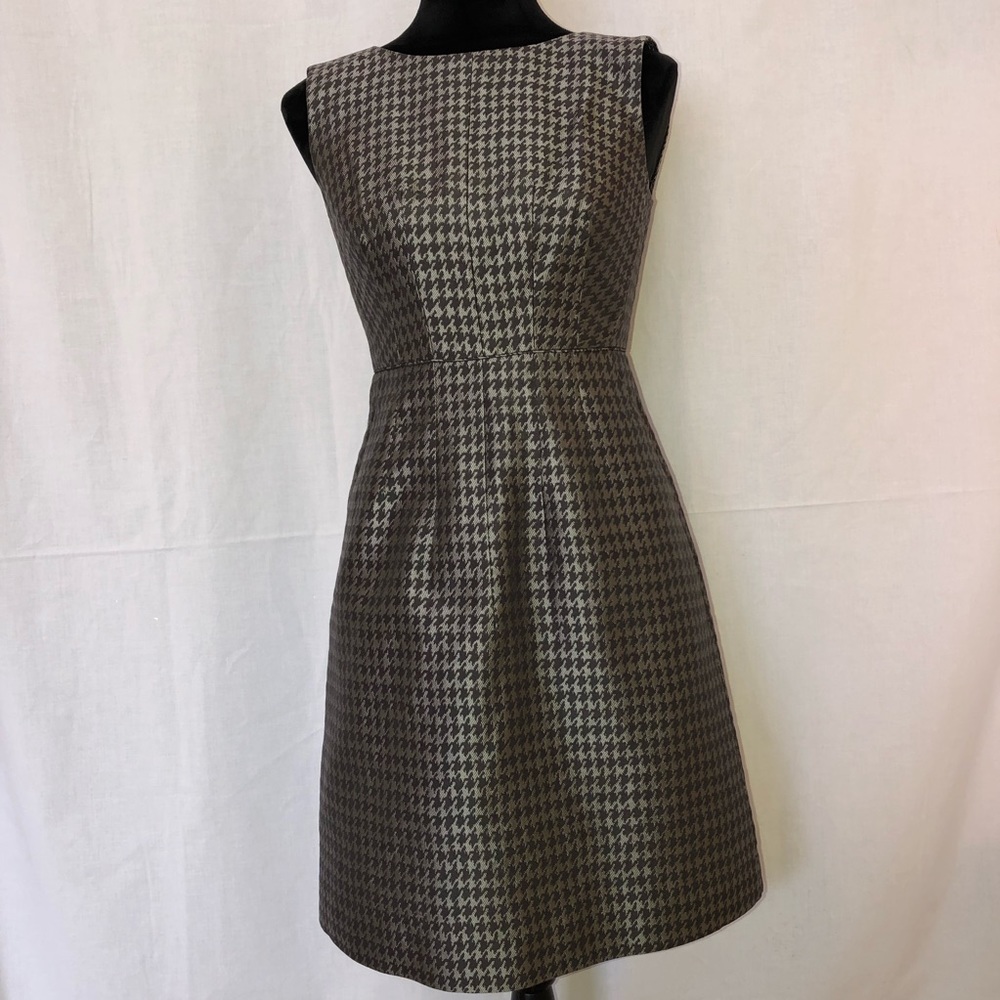 Banana Republic Petite Gray Houndstooth Dress